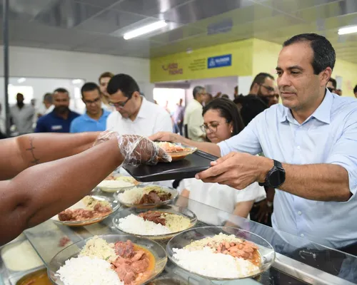 Restaurante Popular é reaberto em ponto estratégico do subúrbio - Imagem
