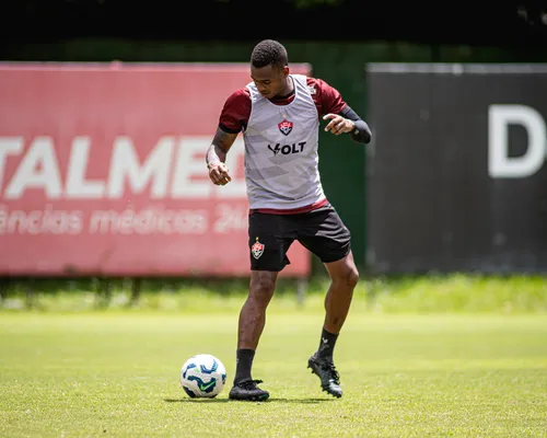 Vitória não relaciona reforços gringos contra o Palmeiras; veja lista - Imagem