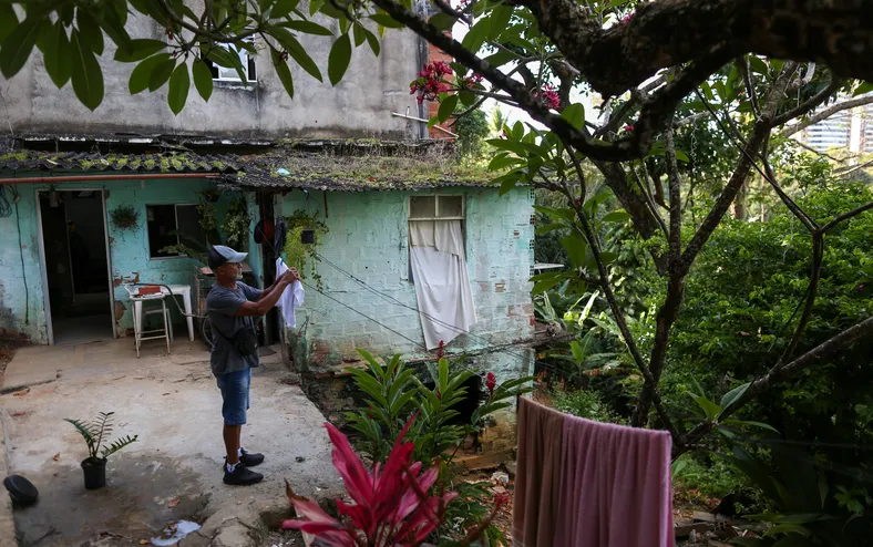 Famílias em São Lázaro podem perder terreno para a Ufba - Imagem