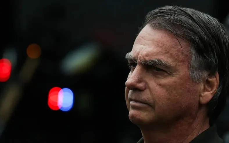 PL faz reunião urgente à porta fechada após prisão de Bolsonaro - Imagem