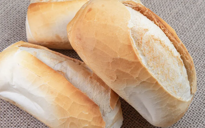 Sem torradeira e air fryer: saiba como manter o pão crocante e macio - Imagem