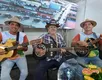 Repentistas unem gerações e encantam com cultura nordestina na Fenagro - Imagem