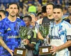 Empate em jogo de copa faz os dois clubes levantarem a taça - Imagem
