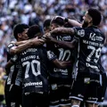Alvo do Vitória no mercado da bola é anunciado por rival nordestino imagem