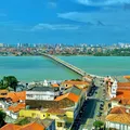 Atenas Brasileira une história, praias e cultura vibrante imagem