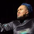 Ator desmaia no palco e morre durante estreia em peça de teatro imagem
