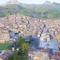 Brasileiros compram casa por 1 euro na Itália e se surpreendem imagem