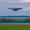 Carro voador produzido no Brasil faz seu primeiro voo imagem