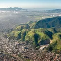 Cidade brasileira com vulcão extinto é ideal para viver uma aventura imagem