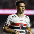 Craque de time do Brasileirão anuncia aposentadoria após grave problema imagem