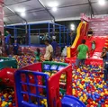 Diversão gigante: conheça o parque inflável de 1.000 m² da Fenagro imagem