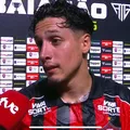 Eleito craque do jogo, Kike Saverio lamenta novo empate do Vitória imagem