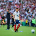 “Espero que possa resolver”: Éverton Ribeiro cobra renovação no Bahia imagem