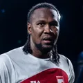 Ex-Bahia desafia a idade e vive temporada mais goleadora aos 40 anos imagem