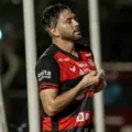 Ex-Vitória visualiza 2026 de protagonismo em clube paulista imagem