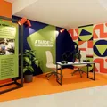 Exposição “O Som de 4 Décadas” celebra história da A TARDE FM imagem