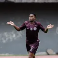 Filho de ex-craque do Bahia brilha e vira sensação do Baianão Sub-17 imagem