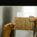 Ímãs podem ser vilões para geladeiras modernas; entenda o perigo imagem