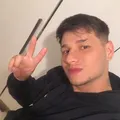 Jovem morre ao cair de prédio enquanto instalava tela de proteção imagem