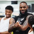 LeBron James critica jogos no Natal: "Preferia estar com minha família" imagem