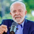 Lula sinaliza destino de projeto que reduz pena de Bolsonaro imagem