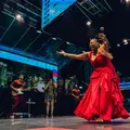 Margareth Menezes celebra 25 anos de álbum com show em Salvador imagem