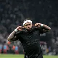 Memphis Depay alcança décimo título nacional na carreira imagem