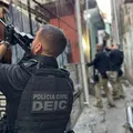 Operação prende suspeitos de fraudes por boletos falsos em Salvador imagem
