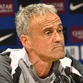 PSG vive ano de ouro e planeja contrato vitalício para treinador imagem