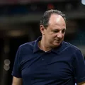 Rogério Ceni entra em rota para recorde histórico no Bahia imagem