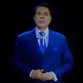 Silvio Santos feito por IA ‘discursa’ em inauguração do SBT News imagem