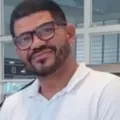 Um ano sem respostas: família busca por farmacêutico desaparecido em Salvador imagem