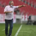 VÍDEO: técnico do Inter faz piada homofóbica em apresentação imagem