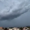Ventania provoca redemoinho no oeste da Bahia; veja imagem