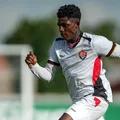 Vitória rescinde com meio-campista promessa da base; saiba quem imagem
