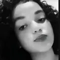 Adolescente de 13 anos morre após pular de carro em movimento na Bahia imagem