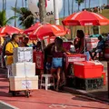 Ambulantes terão proteção extra no Carnaval de Salvador; entenda imagem