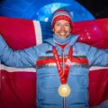 Após bronze, medalhista olímpico chora e confessa traição ao vivo imagem