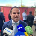 “Apunhalado pelas costas”, diz Cacá Leão após saída de Coronel do PSD imagem