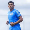 Atacante do Bahia se recupera de lesão e faz primeiro treino em 2026 imagem