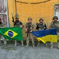 Brasileiro diz ter pernas amputadas após combates na Guerra da Ucrânia imagem