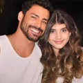 Cauã Reymond abre o coração e faz desabafo sobre relação com a filha imagem