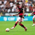 CBF explica expulsão polêmica de Carrascal em Flamengo x Corinthians imagem