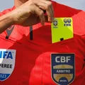 Como virar árbitro de futebol e faturar mais de R$ 200 mil por ano imagem