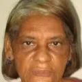 Corpo de idosa morta a facadas é encontrado em quintal de casa imagem
