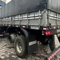 Criança de quatro anos prende a cabeça em roda de carreta na Bahia imagem