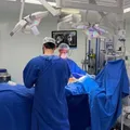Criança paraplégica pode voltar a andar após cirurgia inédita imagem