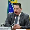 Deputado quer suspender uso de capacete no Brasil; entenda imagem