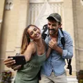 Descubra formas de viajar gastando pouco em períodos de festa imagem