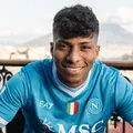 Do Vitória à Europa: saiba como atacante saiu da Série C para o Napoli imagem
